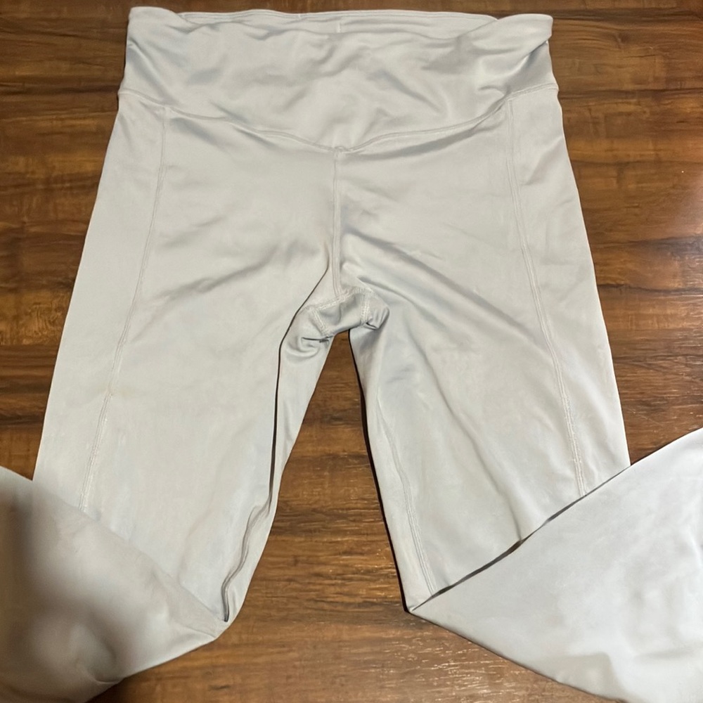 Leggings worn once, very soft and comfy